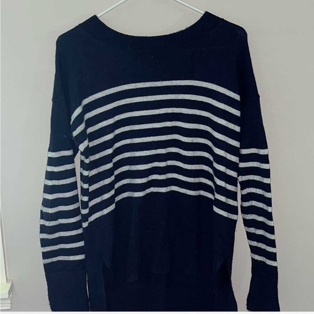 Sweater - Picture 3 of 4